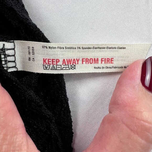 Free People Intimacy Black Lace Long Sleeve  V Neck Top Size - Picture 6 of 9